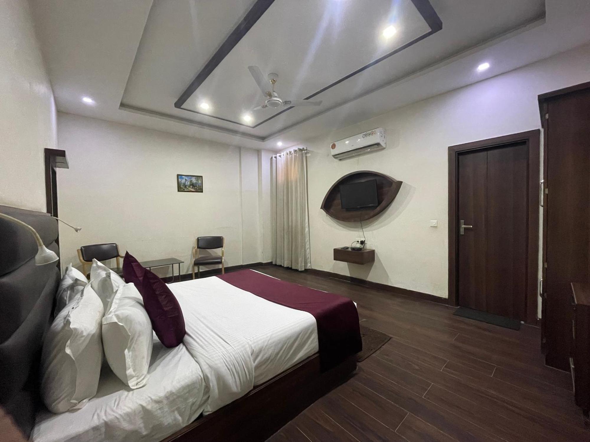 Hotel Opal Courtyard Agra  Exterior photo